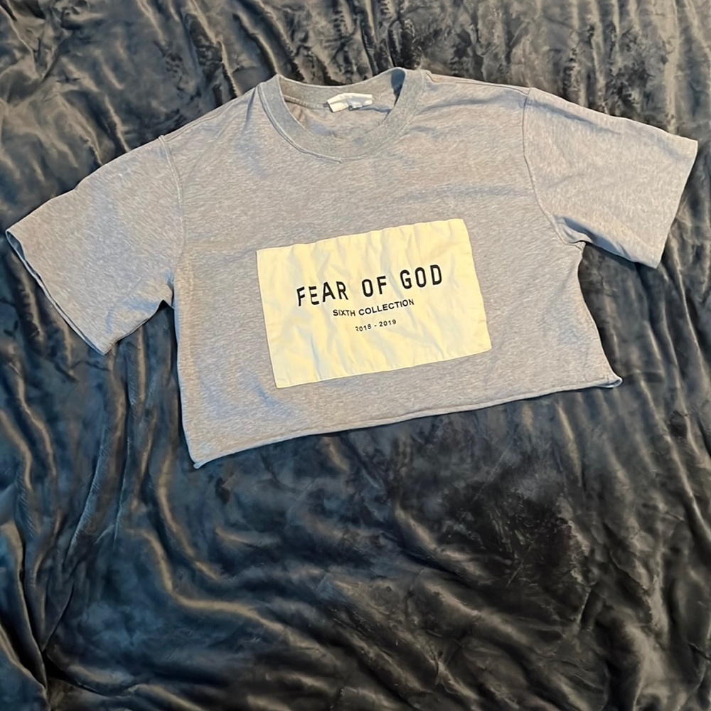 Essentials fear of god tee sixth collection *cropped